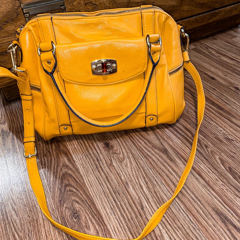 Merona crossbody/handbag